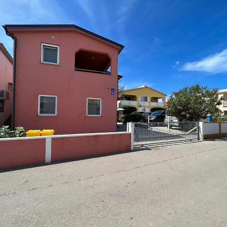 Apartment ˝Soleil˝ Вир Екстер'єр фото