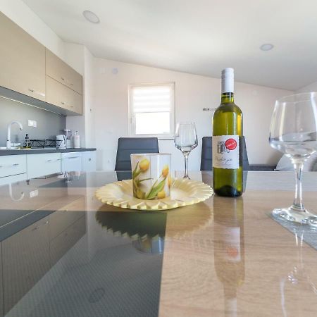 Apartment ˝Soleil˝ Вир Екстер'єр фото