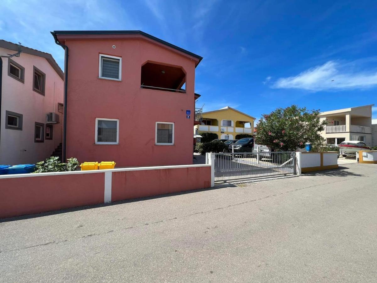 Apartment ˝Soleil˝ Вир Екстер'єр фото