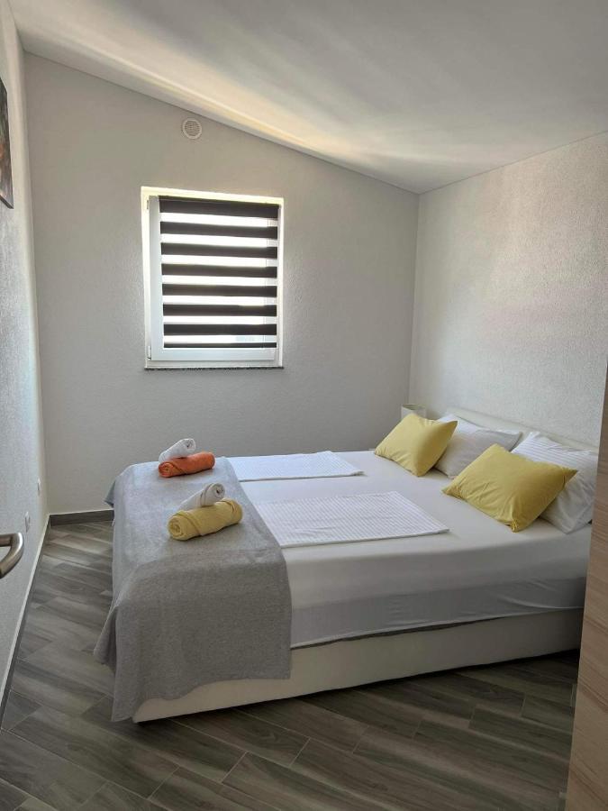 Apartment ˝Soleil˝ Вир Екстер'єр фото
